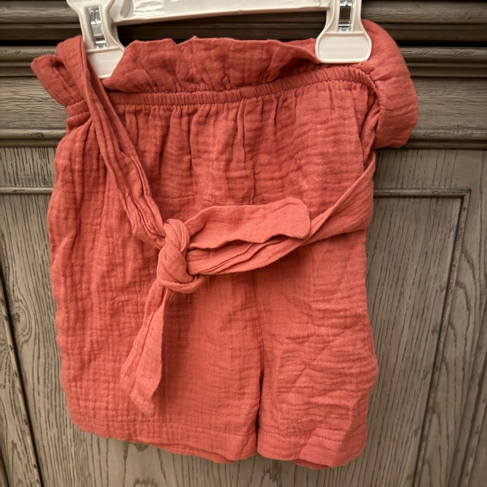 Never Worn still has plastic tab onPaper Doll High Waist Coral Shorts Size 7/8